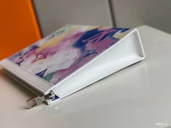 VUITTON MM LOUIS VOYAGE POCHETTE 0807